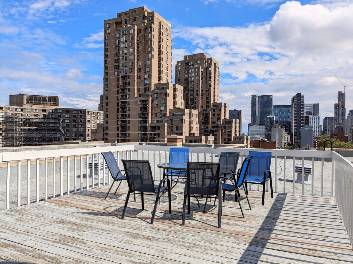 VENDU Appartement à vendre 406 Av. des Pins O., app. 54 Montréal