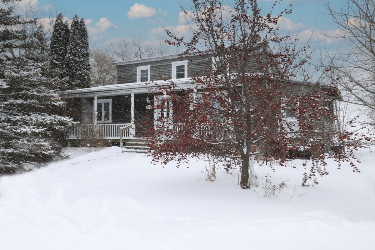 Maison à étages à vendre 812 5e Rang SaintBernarddeMichaudville