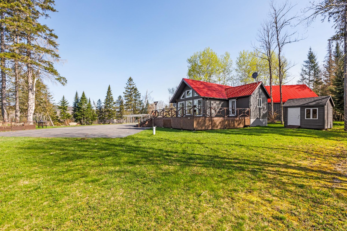 Maison à étages à vendre 421 Route Ducharme SaintRochdeMékinac