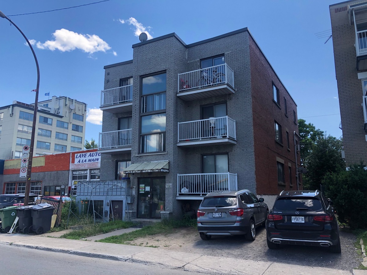 8 Logements à vendre 7920 Boul. PieIX Montréal (Villeray/Saint