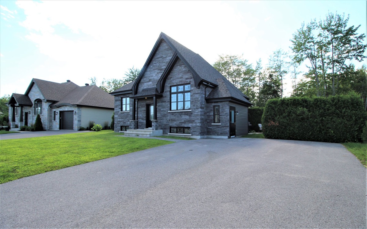 Maison de plainpied à vendre Rue de la SoeurAdèleCécile Joliette