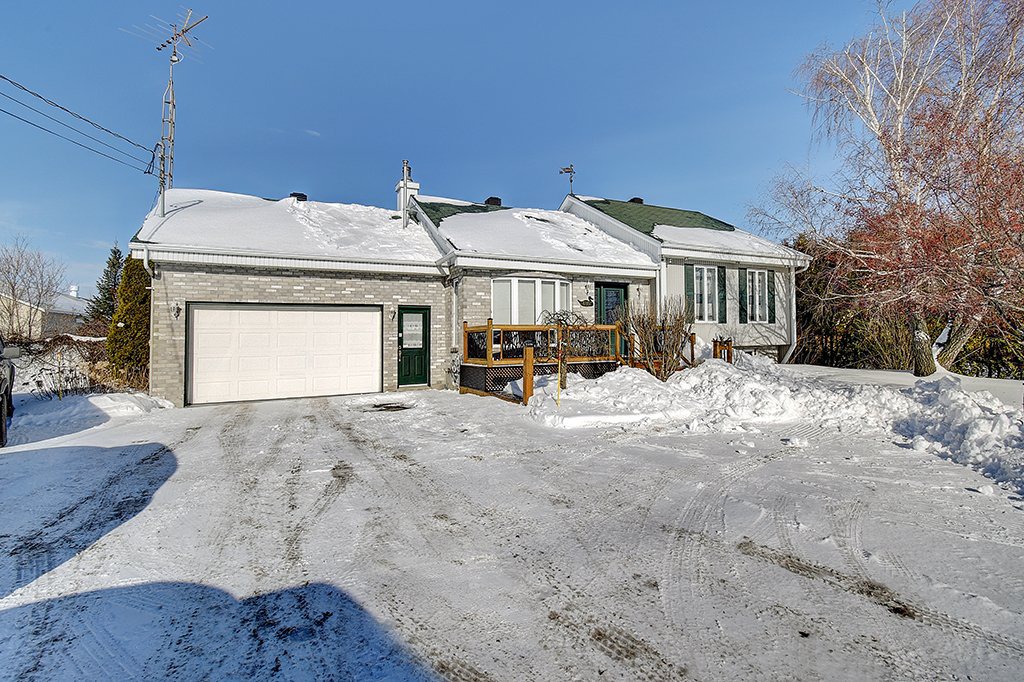 VENDU Maison à paliers multiples à vendre 480 Rg du Ruisseaudes