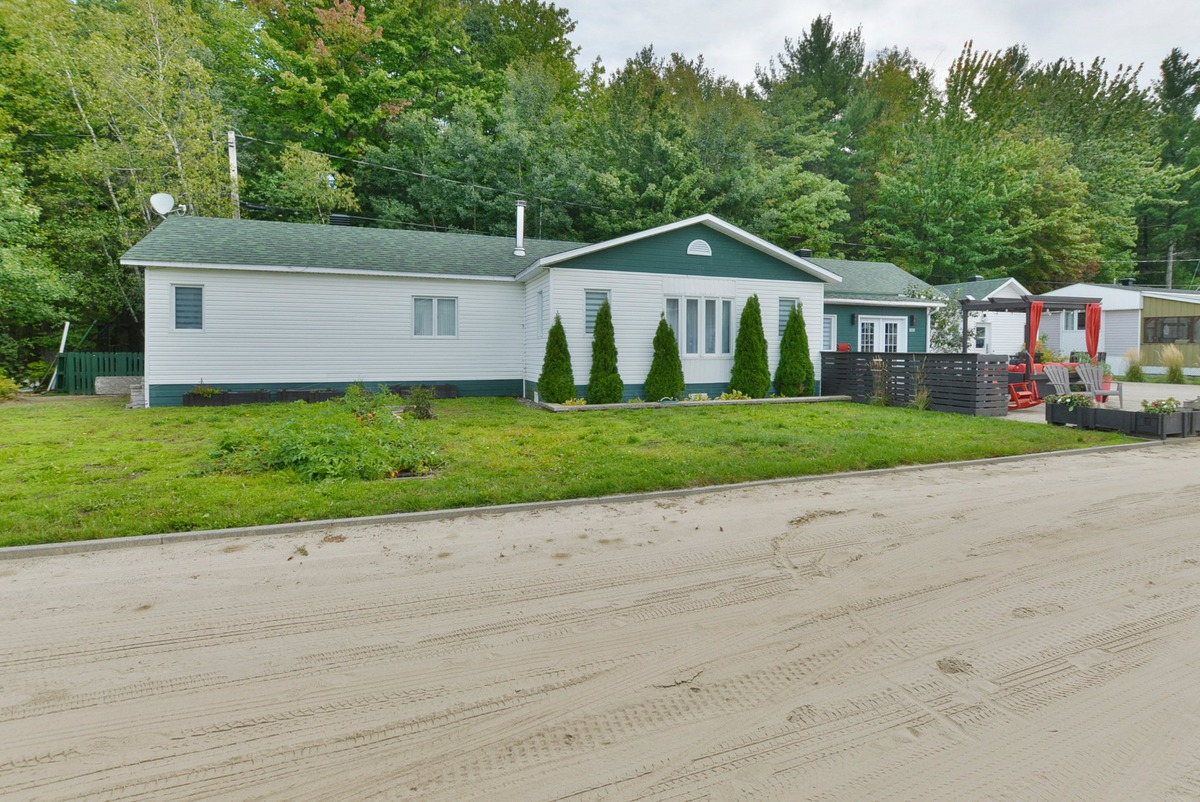 Maison de plainpied à vendre 7111 Ch. du CuréBarrette, app. 151