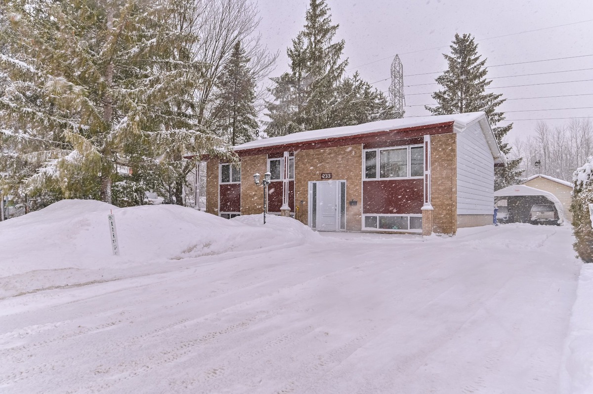 Maison de plainpied à vendre 233 5e Avenue Pincourt Visite libre