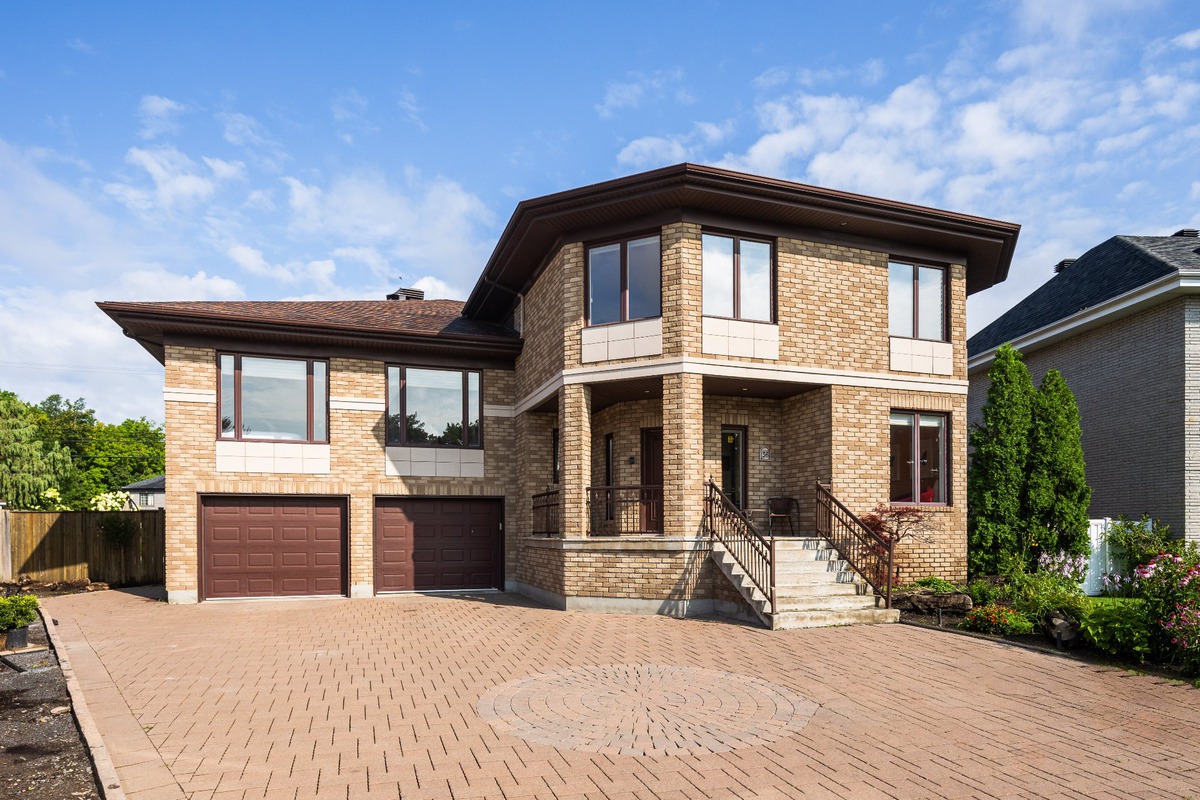 Maison à étages à vendre 36 Rue de Florence DollardDes Ormeaux