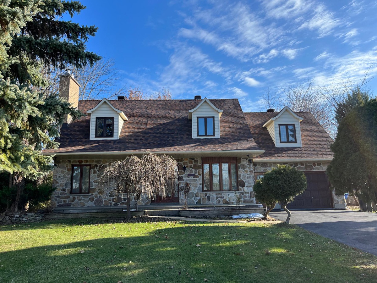 Maison à étages à vendre 132 Boul. Salaberry N. Châteauguay