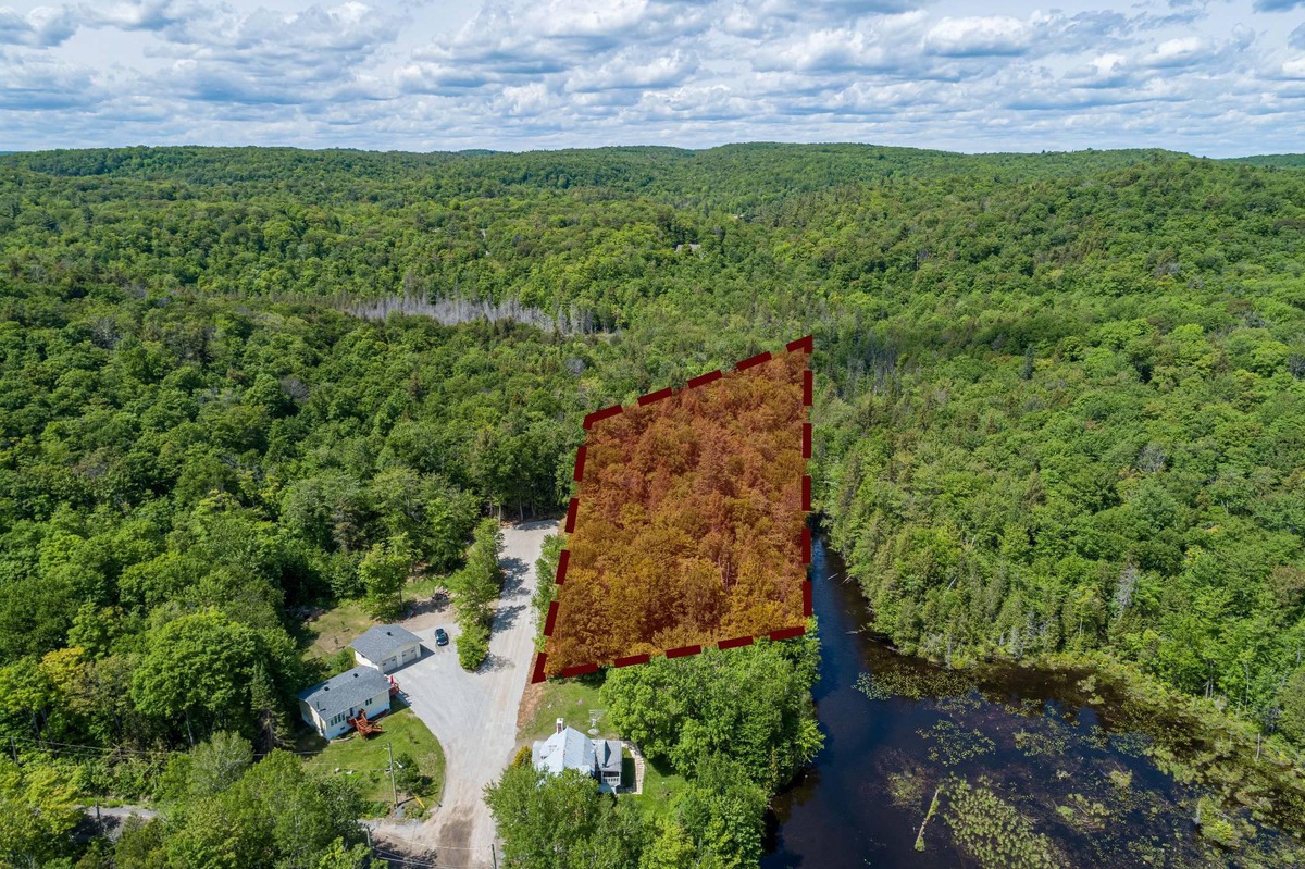 Terrain vacant à vendre Ch. Plaisance SainteJulienne