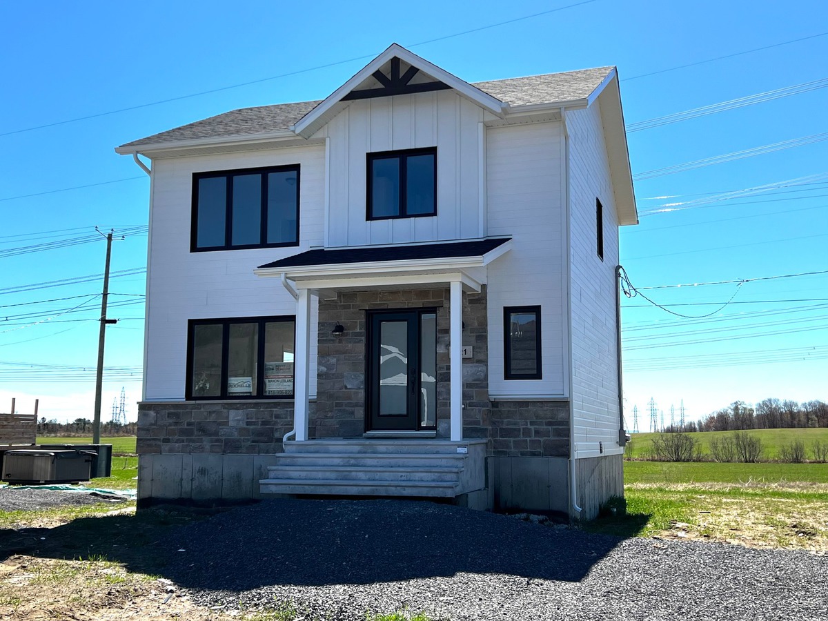 Maison à étages à vendre 121 Rue de la ClédesChamps SainteAnnede