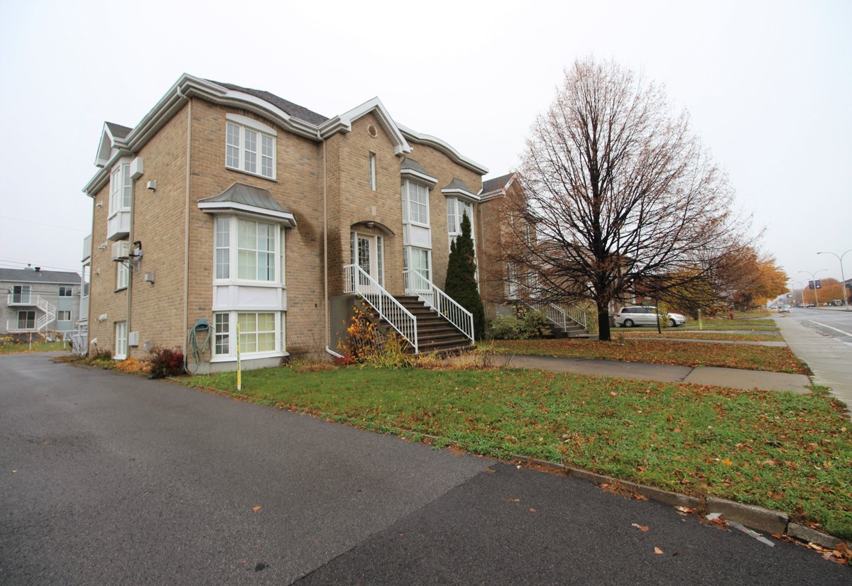 VENDU Appartement à vendre 493B Boul. Iberville Repentigny (Repentigny)