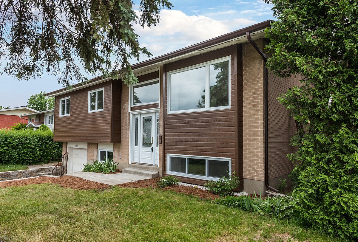 SOLD Bungalow for sale 46 Rue Sunnydale DollardDes Ormeaux