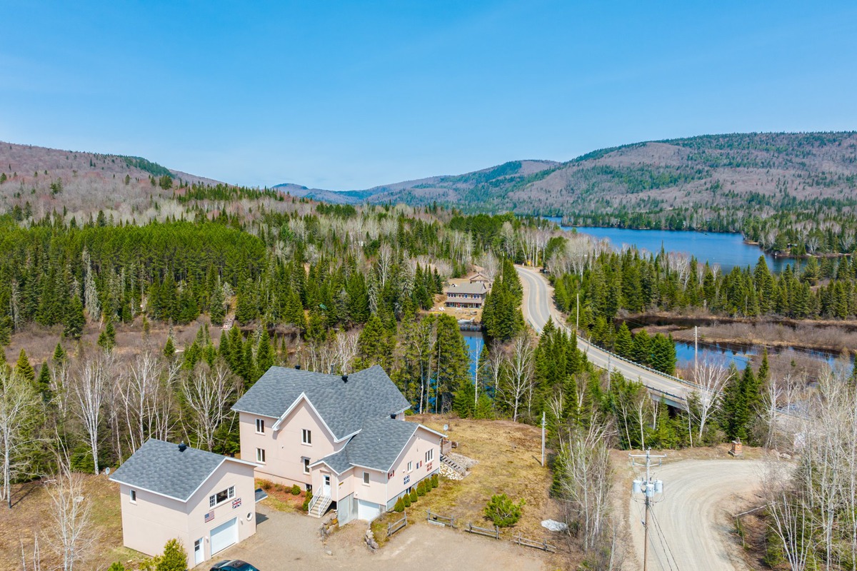 Maison à étages à vendre 10 Ch. de la RivièreNoire SaintDonat
