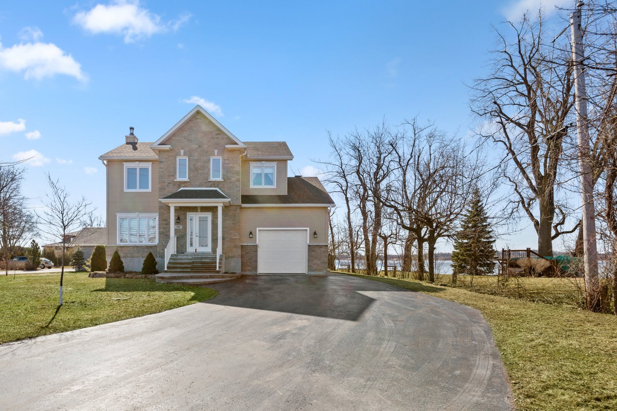 Maison à étages à vendre 2962 Boul. Perrot NotreDamedel'ÎlePerrot