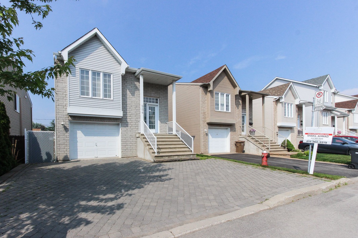 Maison à étages à vendre 984 Rue De Magellan Laval (Fabreville)