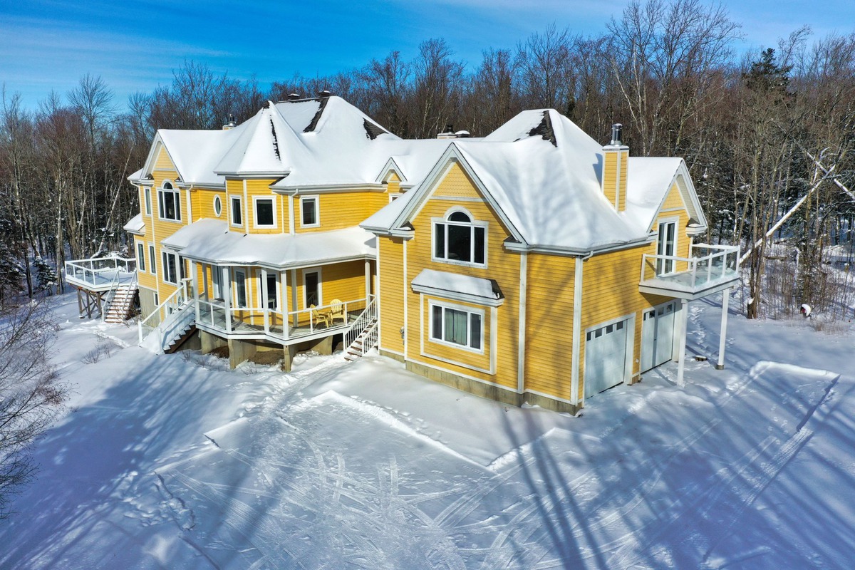 Maison à étages à vendre 353 Ch. Lefebvre StukelySud