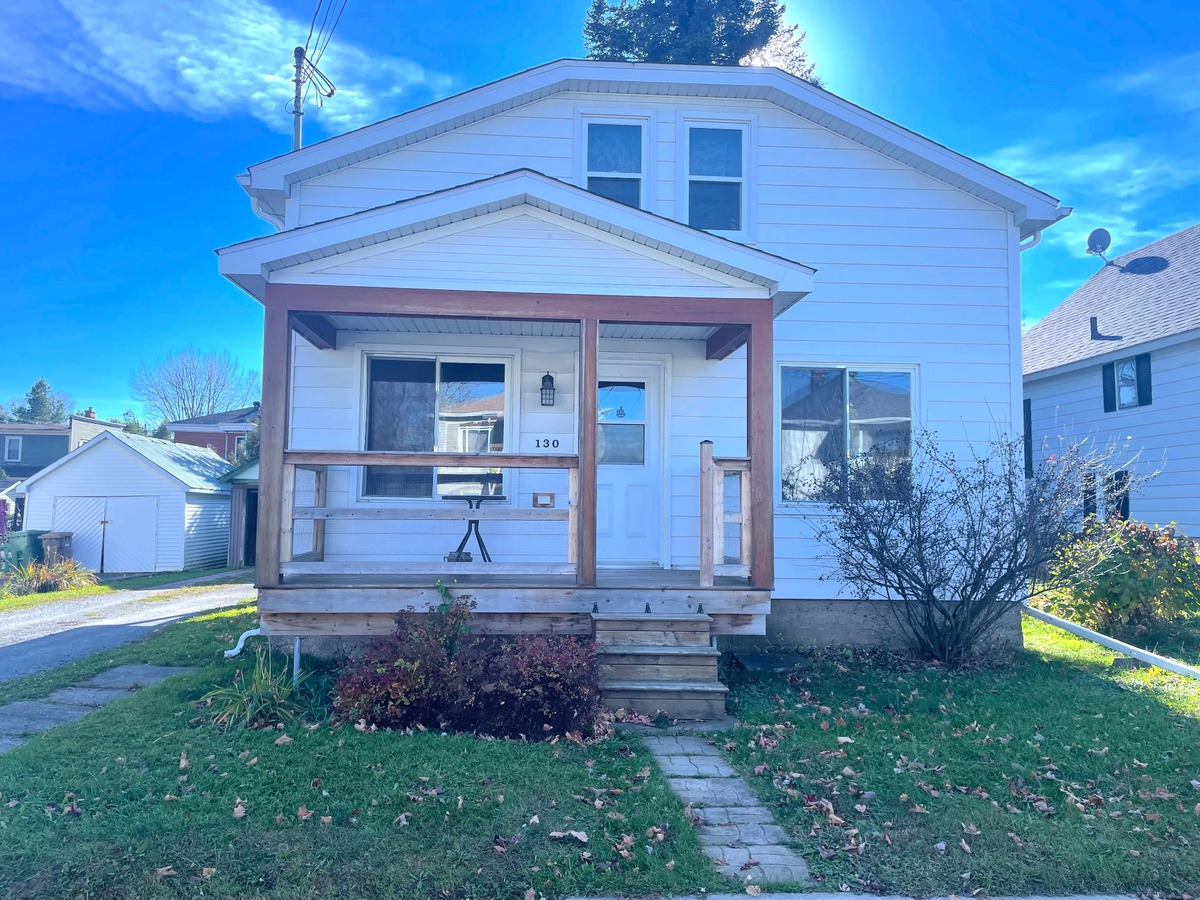 Maison à étages à vendre 130 Rue Larocque Cowansville