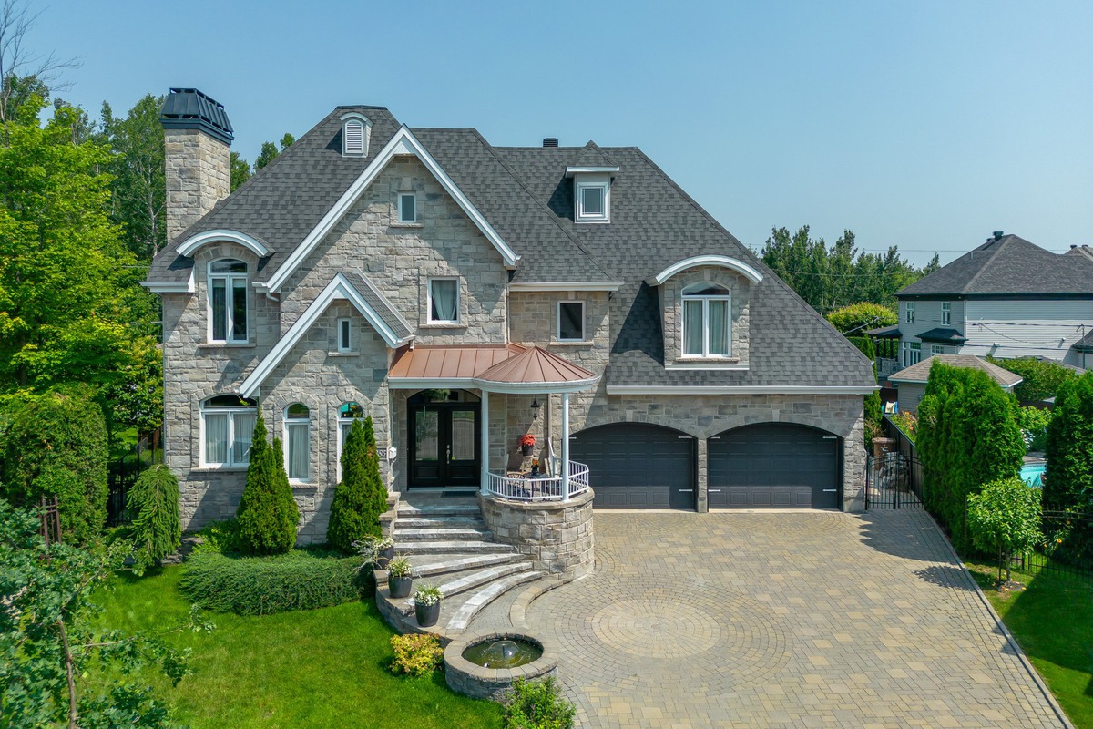 Maison à étages à vendre 385 Rue des Jonquilles SaintEustache