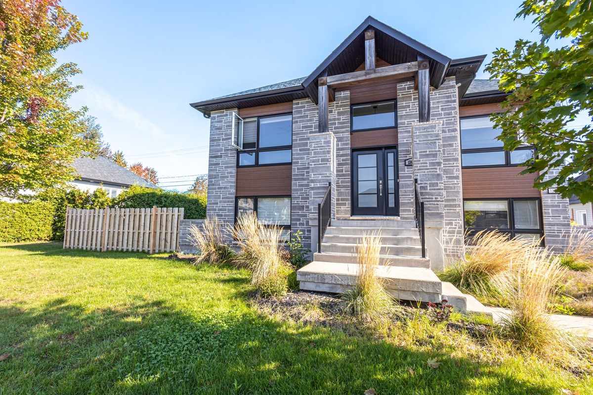 Maison à étages à vendre 13685Z 13687Z Rue ÉmileNelligan Mirabel