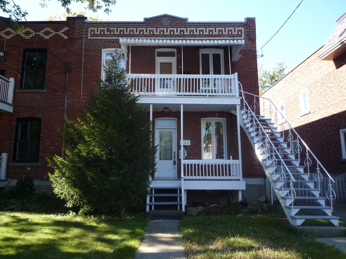 VENDU Duplex à vendre 958 960 Rue StGermain Montréal (SaintLaurent)