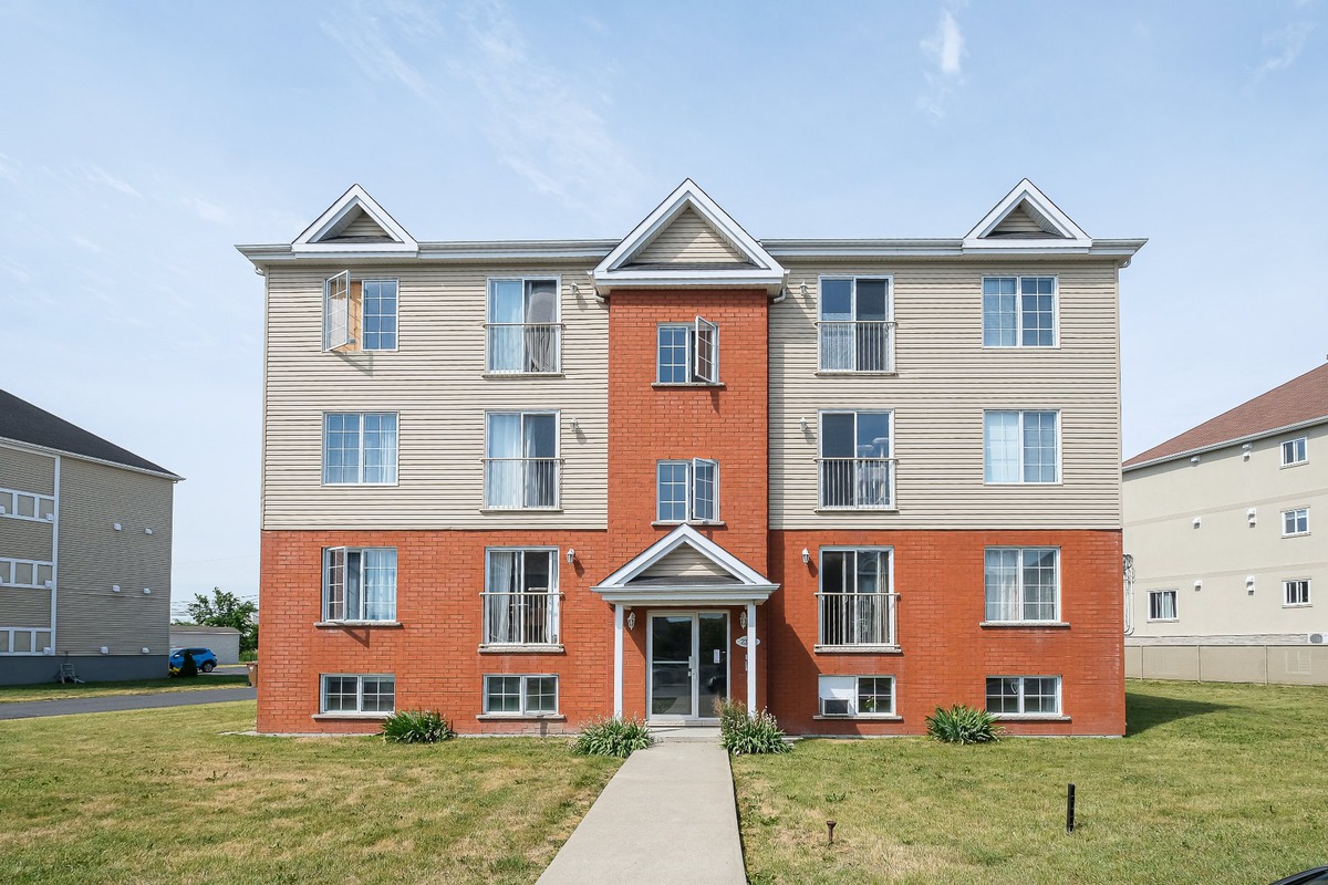 VENDU Appartement à vendre 2340 Rue des Roseaux, app. 2 Marieville