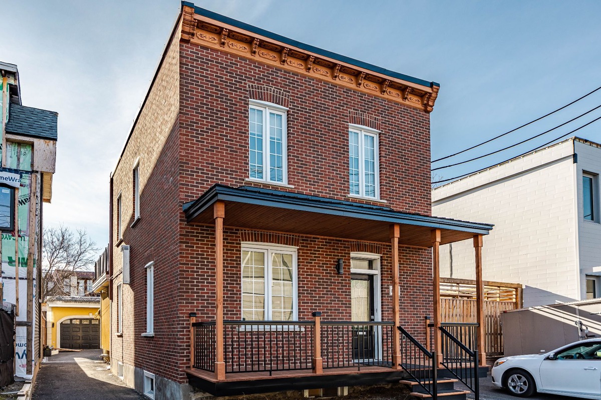 Maison à étages à vendre 1652 Rue De Roberval Montréal (Le SudOuest)