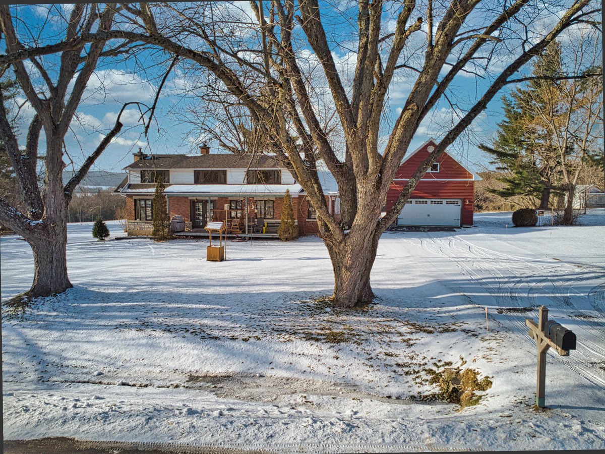 Maison à étages à vendre 2633 Ch. de Magog