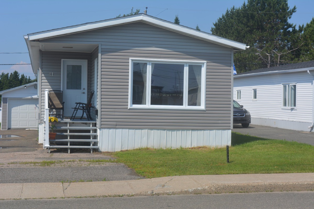 VENDU Maison mobile à vendre 41 Rue des SeptÎles