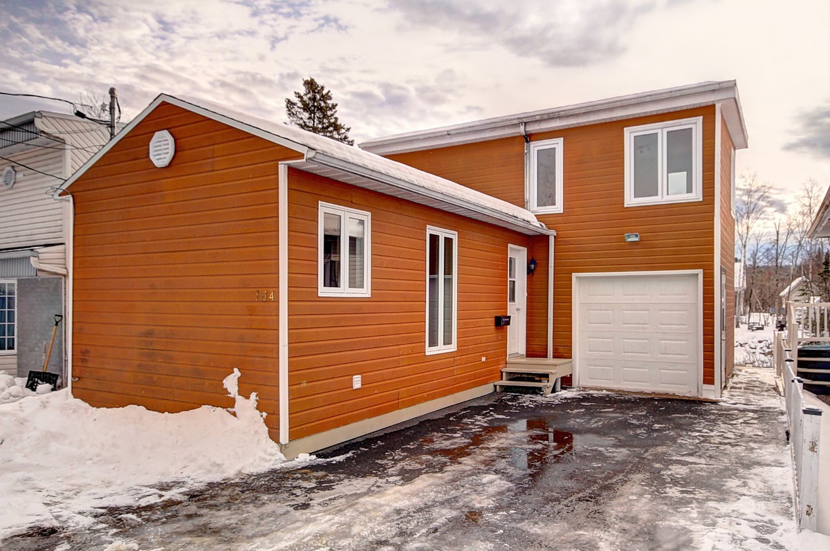 Maison à étages à vendre 164 Av. de la Rivière FossambaultsurleLac