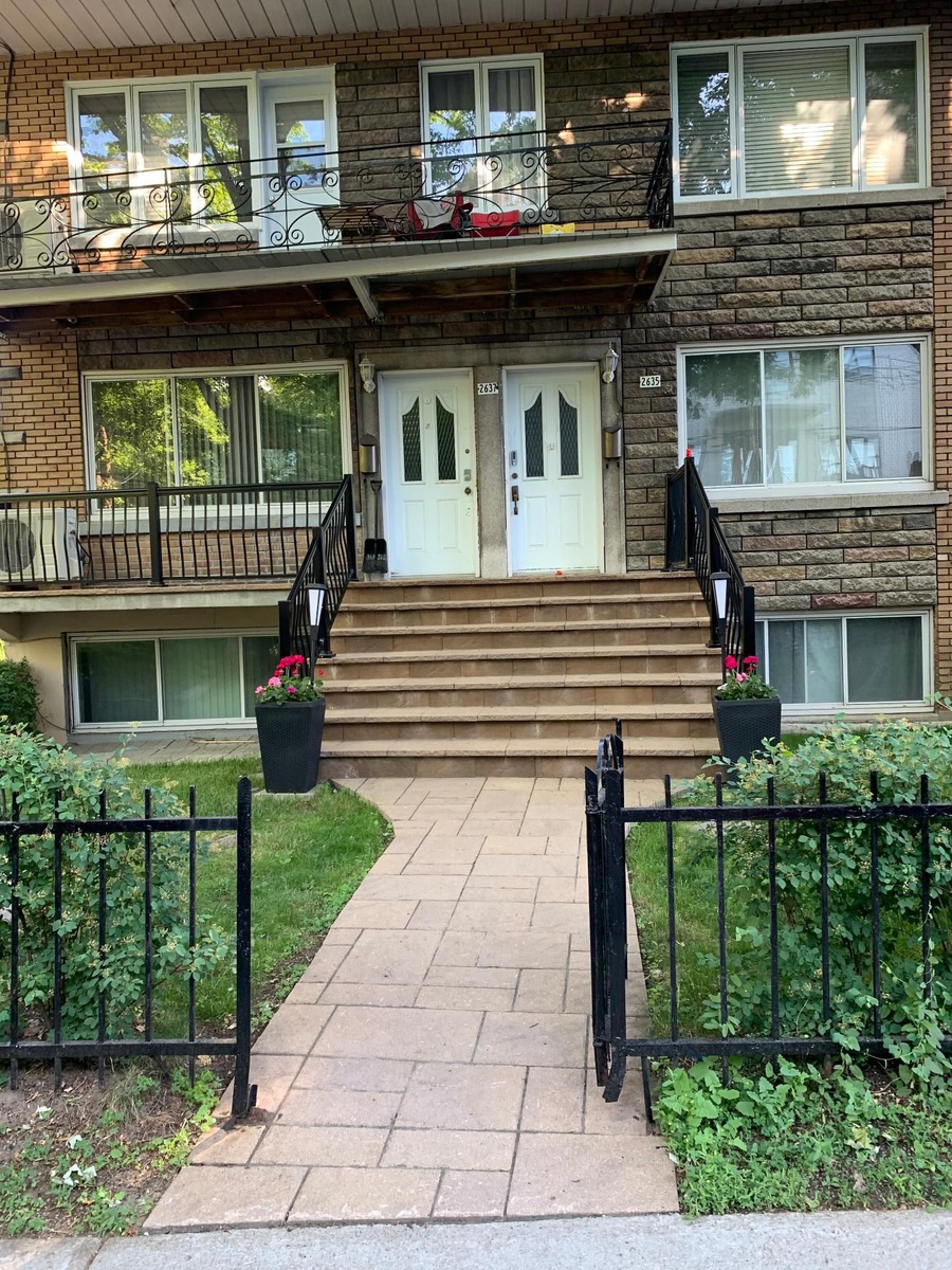 Appartement à louer 2635 Av. Barclay Montréal (CôtedesNeiges/Notre