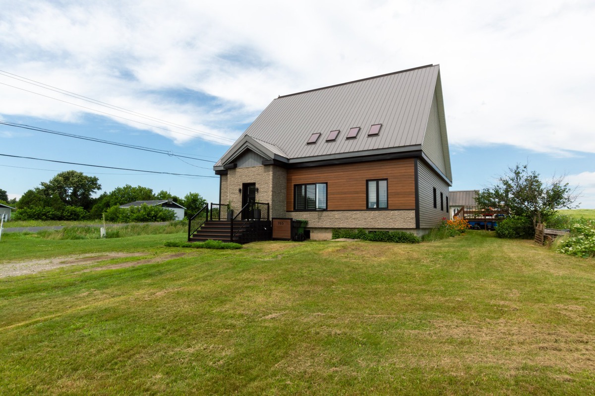 VENDU Maison de plainpied à vendre 765 7e Rang SaintFélixdeKingsey