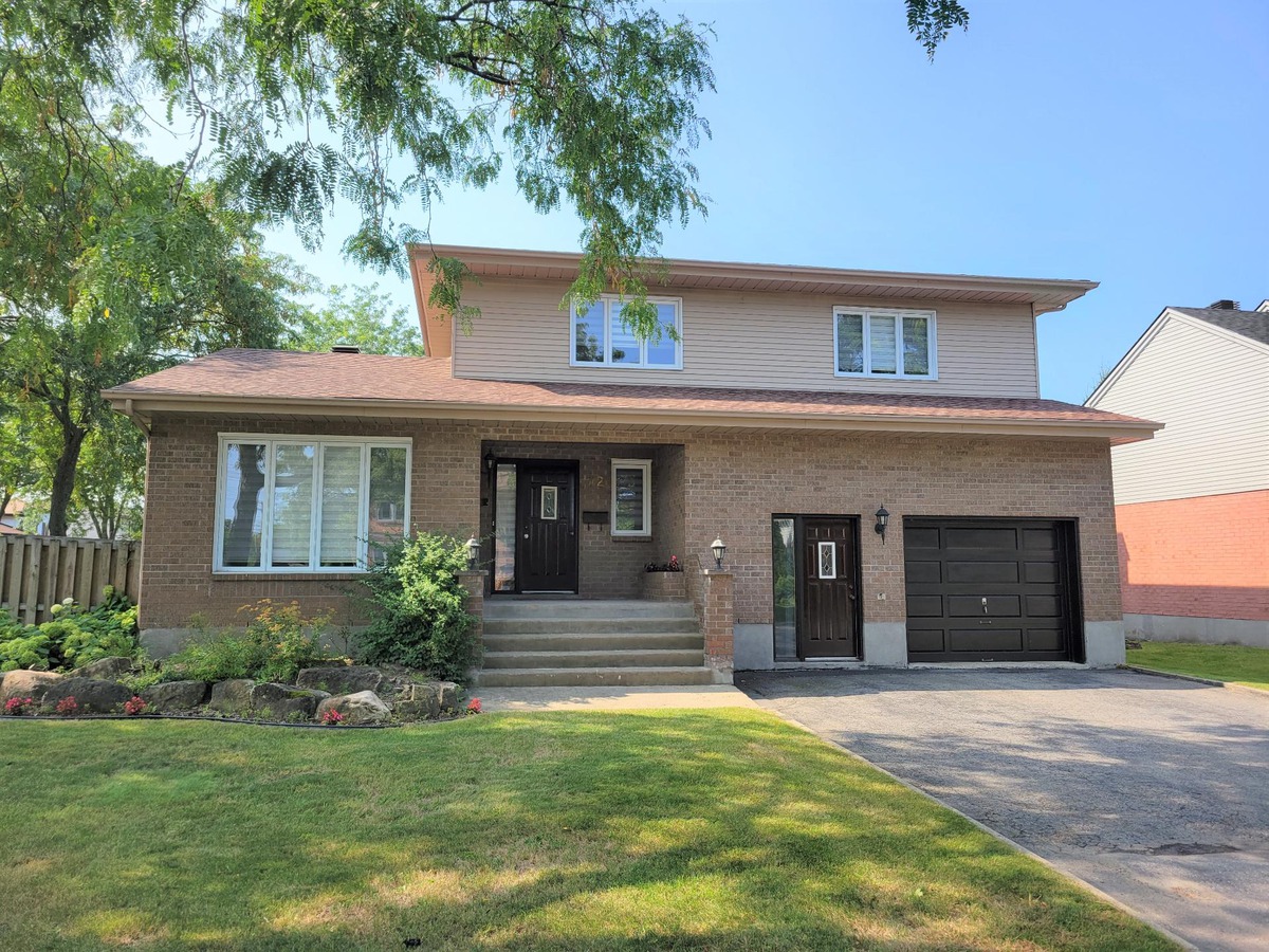 Maison à étages à vendre 72 Rue Acres Kirkland Visite libre