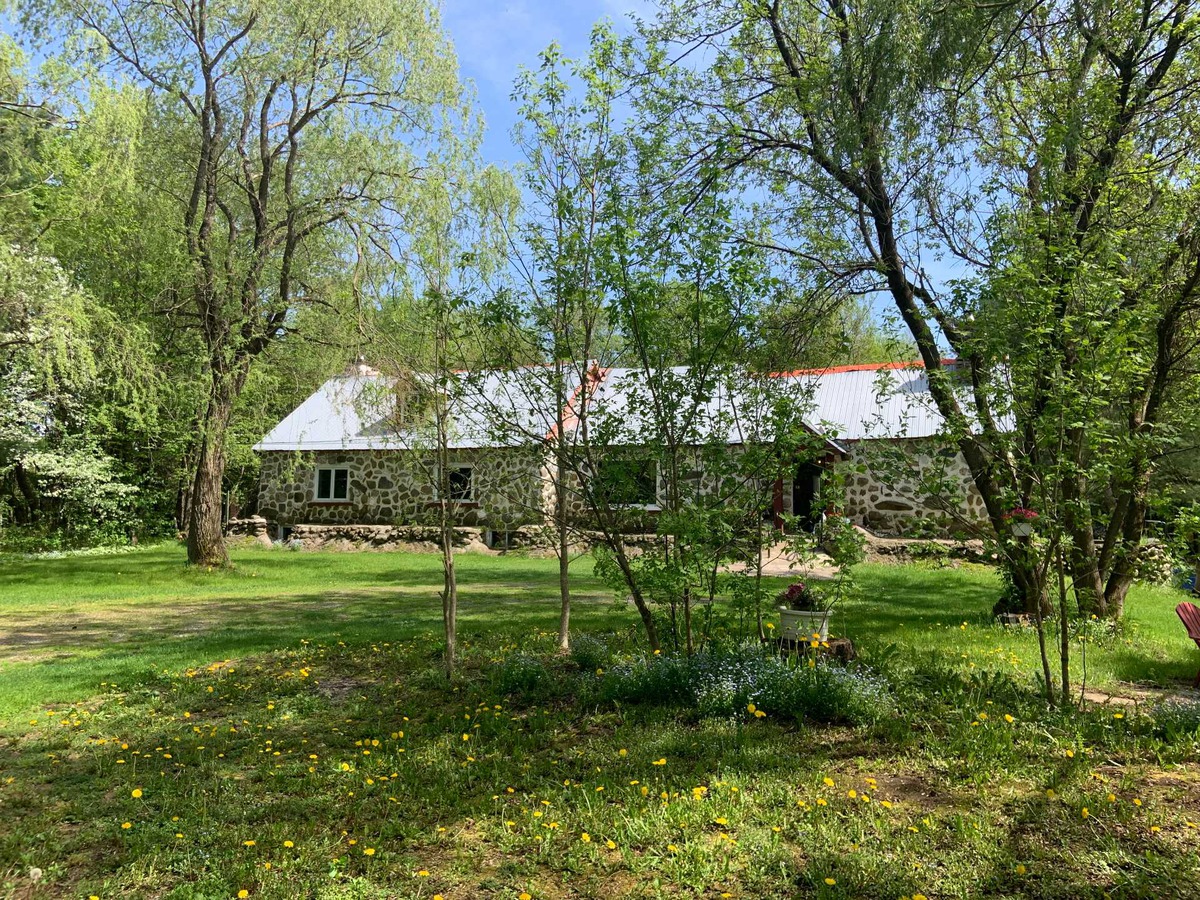 Oneandahalfstorey house for sale 820Z Route 253 CookshireEaton