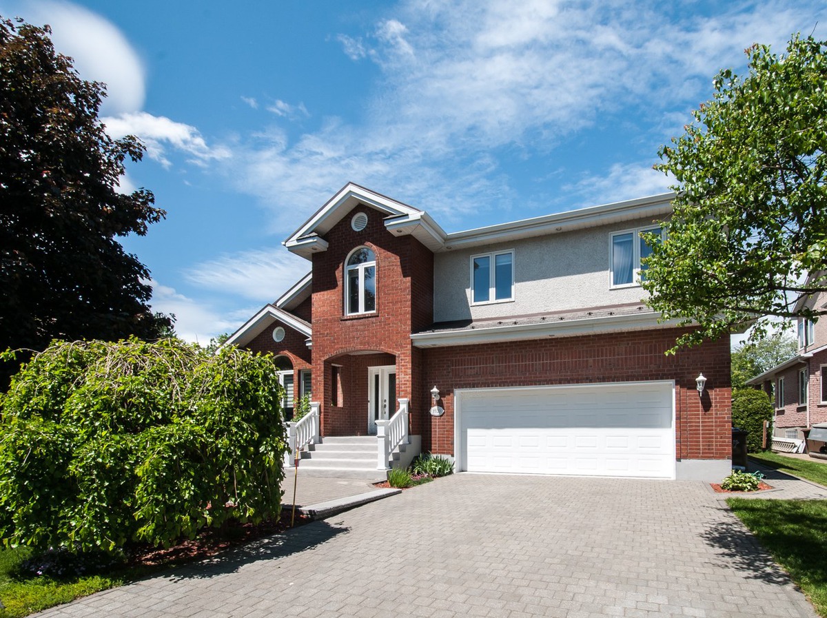 VENDU Maison à étages à vendre 1520 Rue Gauthier SaintBrunode