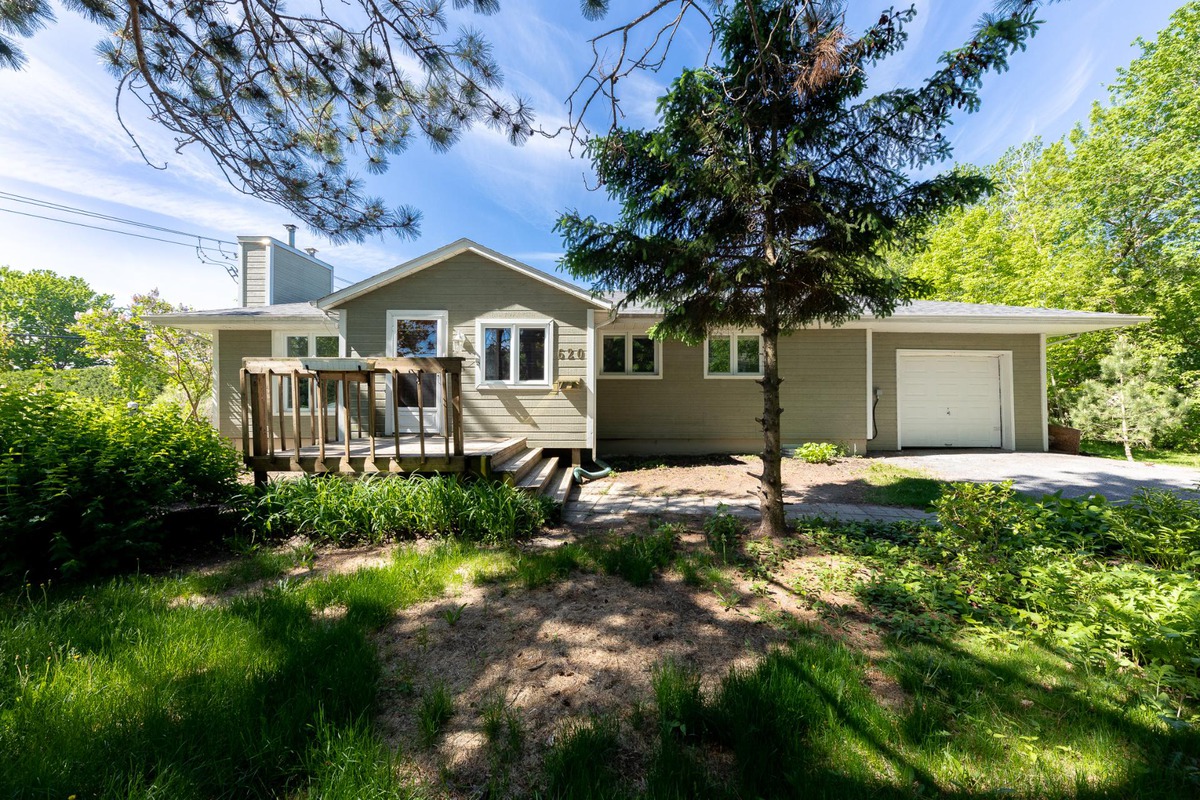 Maison de plainpied à vendre 620 Rue Connaught Otterburn Park