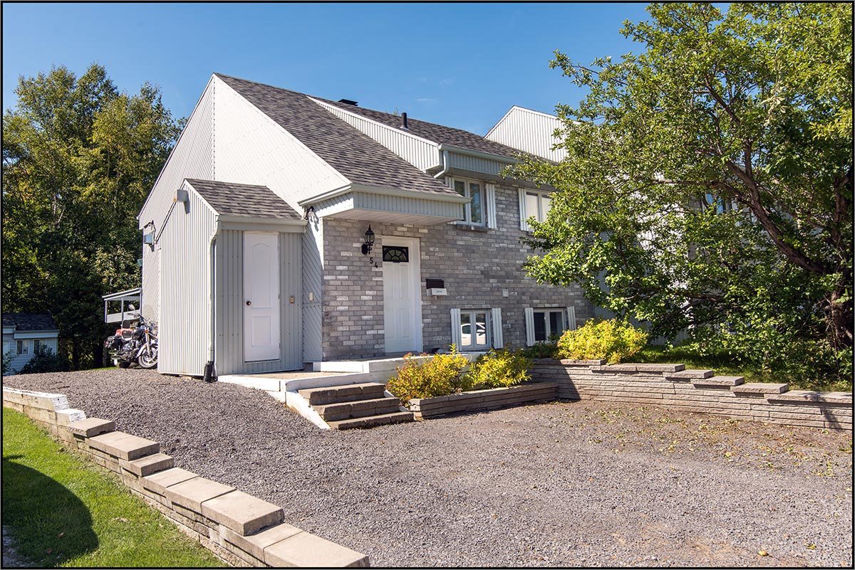 Maison de plainpied à vendre 54 Rue des Jardins SaintFerréollesNeiges