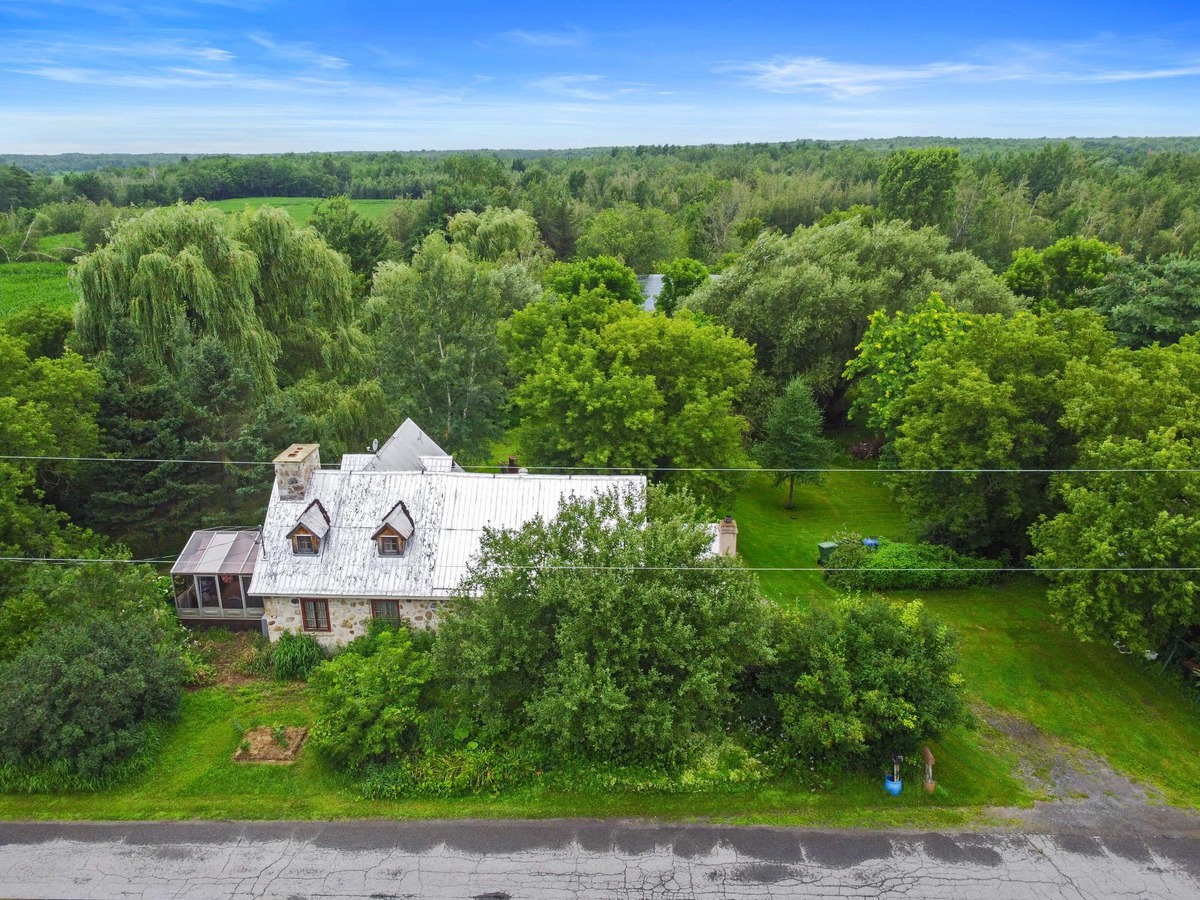 Maison à étages à vendre 1301 Rg des Botreaux Ormstown