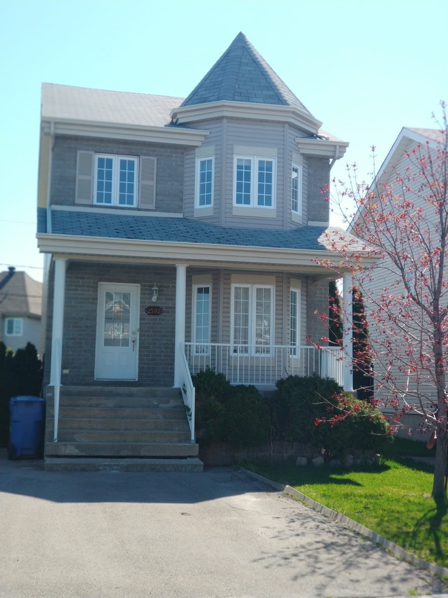 Maison à étages à louer 2592 Rue des Floralies VaudreuilDorion