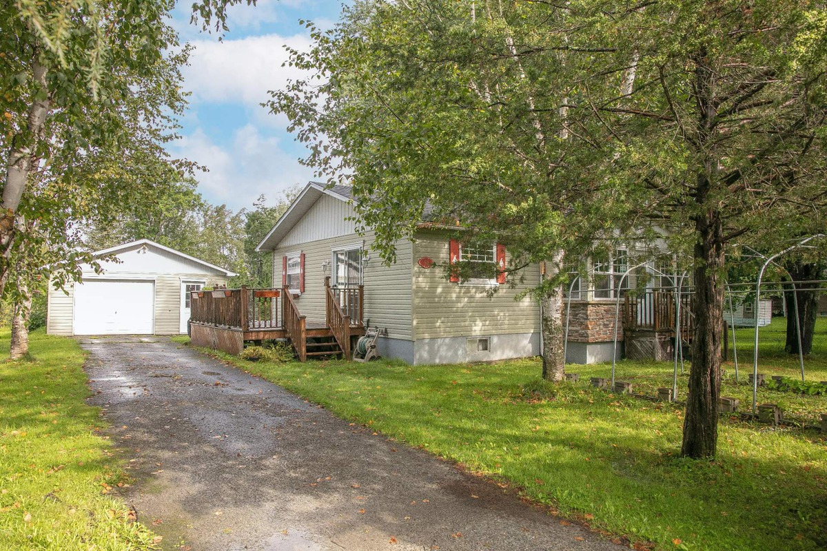 VENDU Maison de plainpied à vendre 51 Rue des Cèdres Hatley