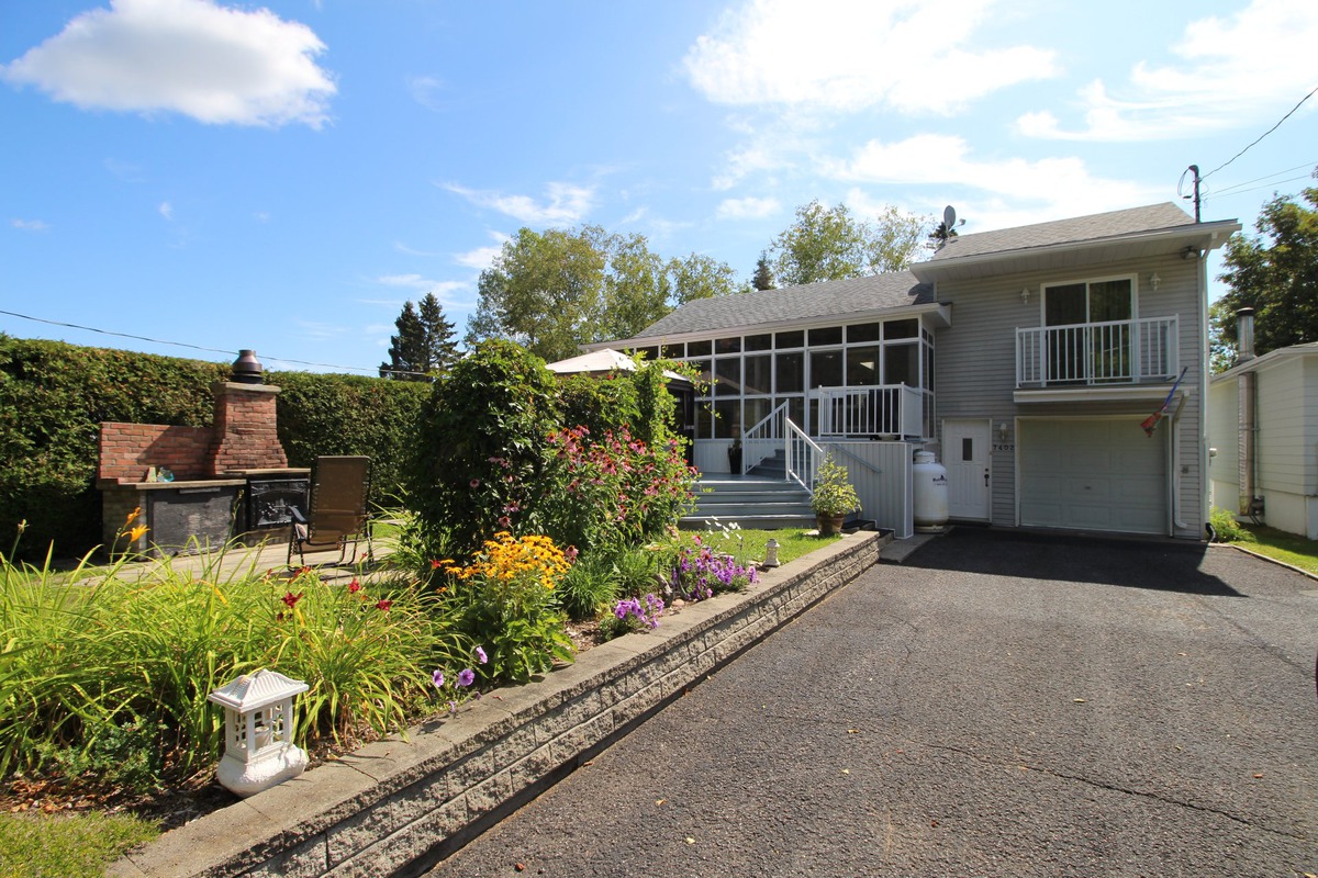Maison à paliers multiples à vendre 7402 Ch. du CoteauduLac Saint