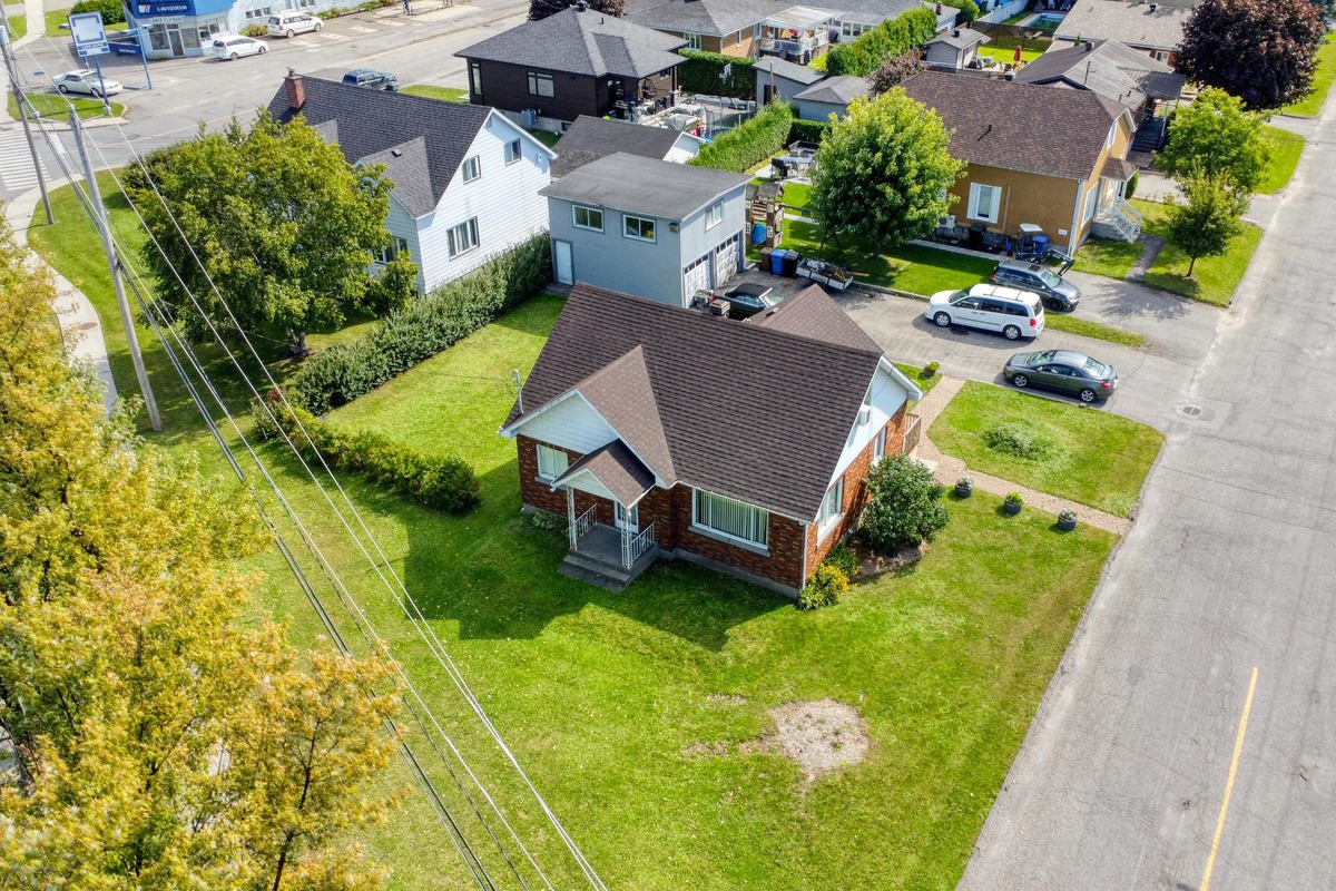 Maison à étages à vendre 11 Rue Victoria E. SalaberrydeValleyfield