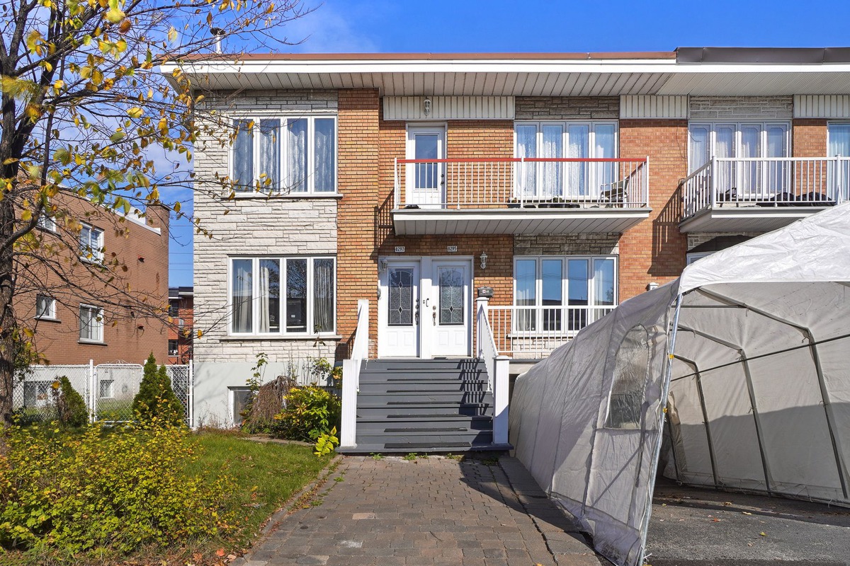 VENDU Duplex à vendre 8295 8297 Boul. Viau Montréal (SaintLéonard)