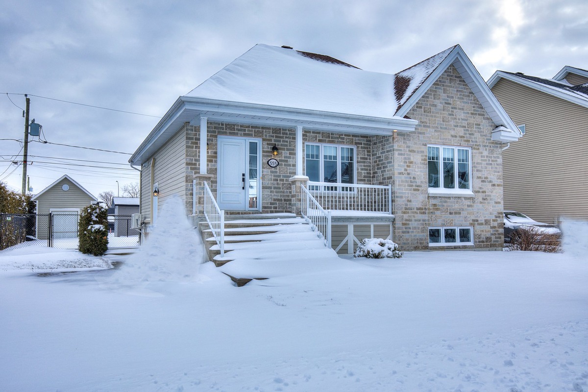 Maison de plainpied à vendre 555 Rue du Sextant SalaberrydeValleyfield
