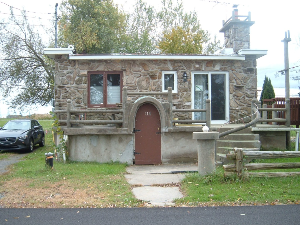 VENDU Maison de plainpied à vendre 114 Av. Pilon Salaberryde