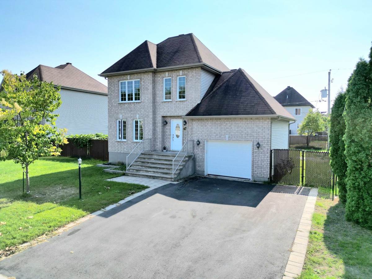 Maison à étages à vendre 209 Rue des Colibris L'ÎlePerrot Visite libre