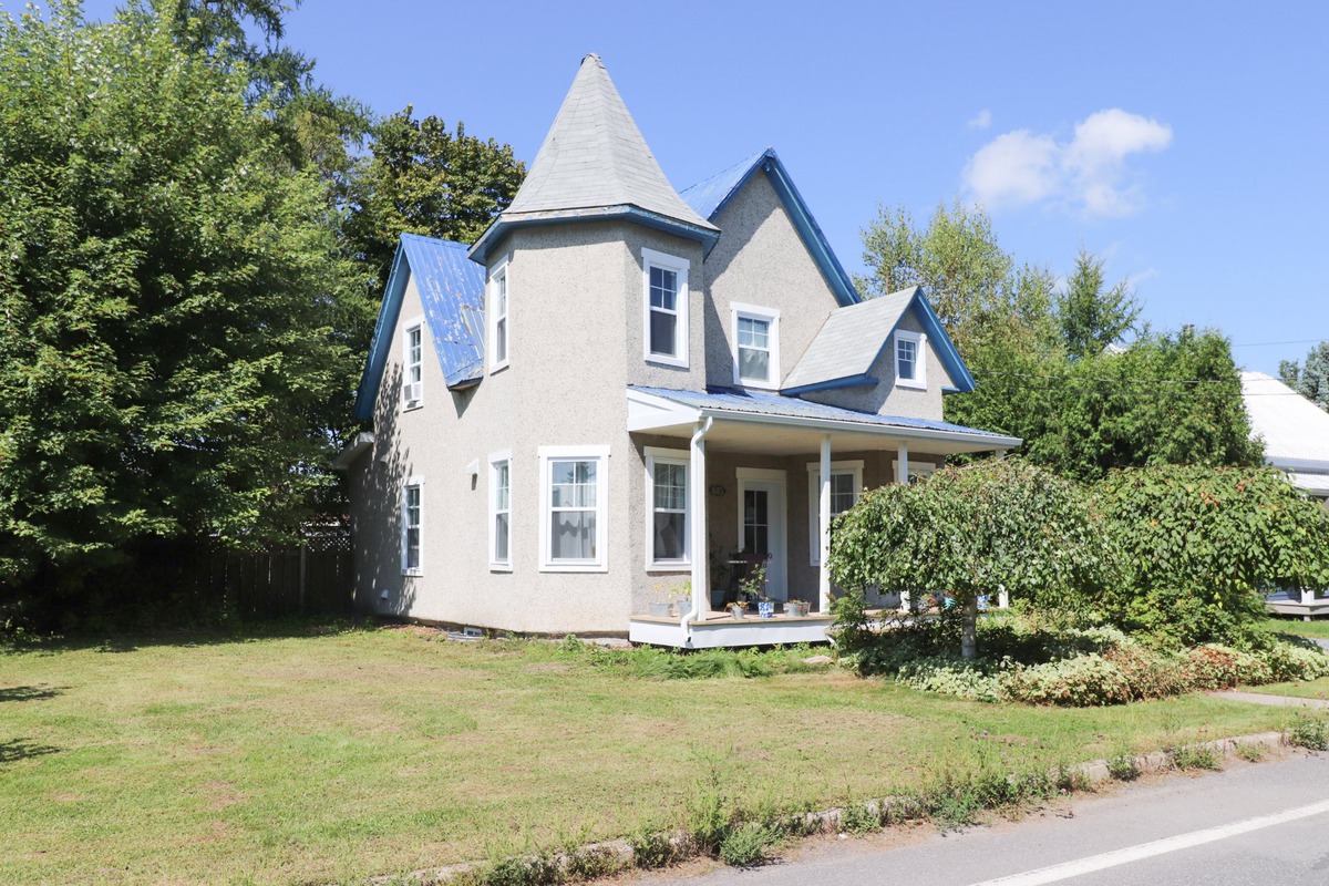 Maison à étages à vendre 685 Rue Principale SaintLouis