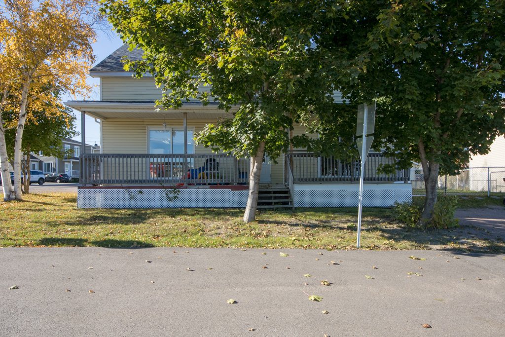 Bâtisse commerciale/Bureau à vendre 460Z Rue Legrand Saguenay