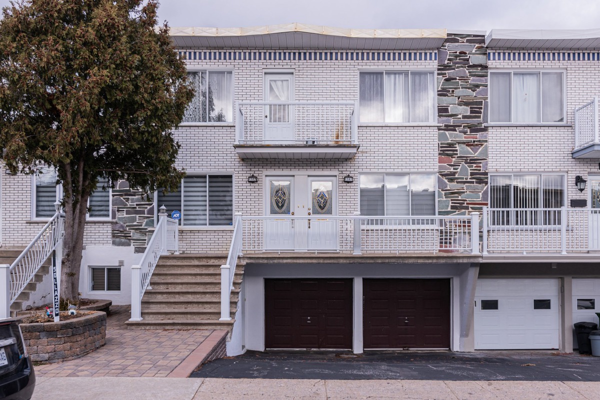 Duplex for sale 1341 1343 Rue Charbonneau Montréal (LaSalle)