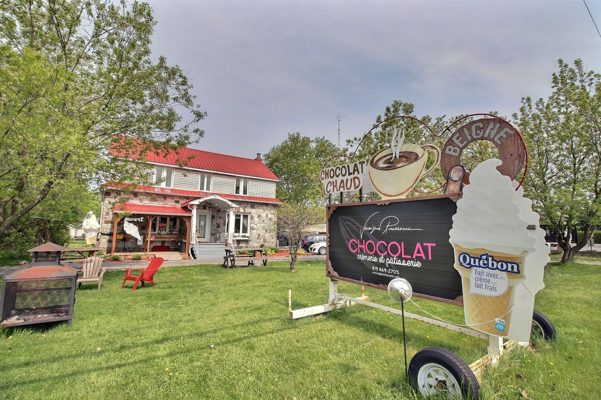 Bâtisse commerciale/Bureau à vendre 531 Rue NotreDame NotreDamedu