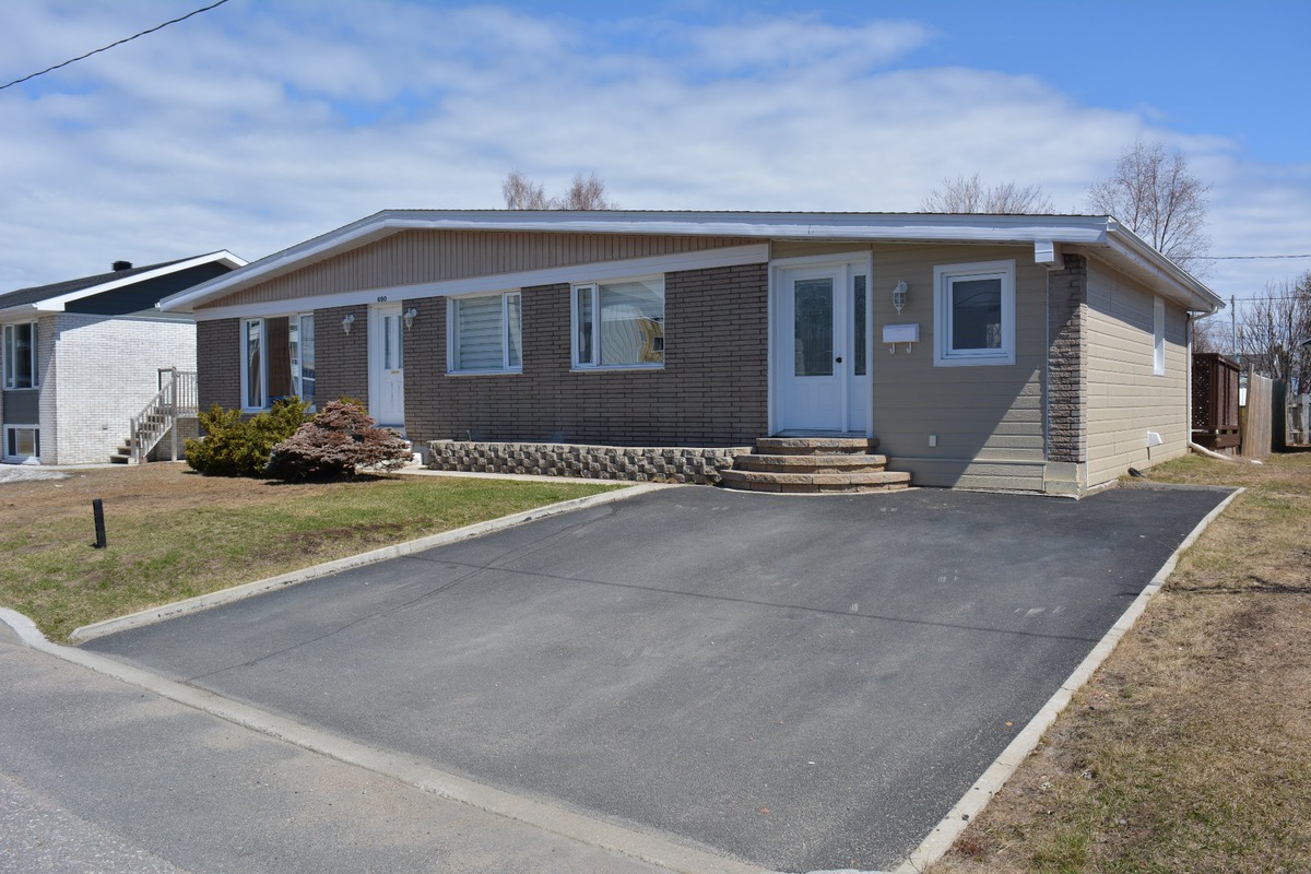 Maison de plainpied à vendre 690 Rue Allard SeptÎles
