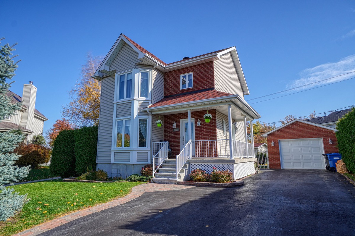Two or more storey for sale 3629 Rue LomerGouin VaudreuilDorion