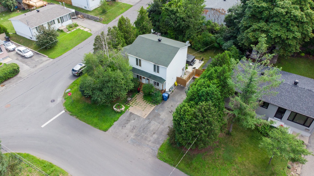 Maison à étages à vendre 329 22e Avenue L'ÎlePerrot